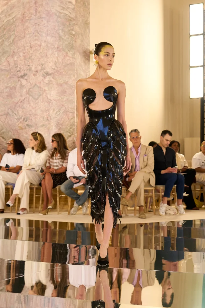 00008 schiaparelli fall 2026 couture credit brand 654x981