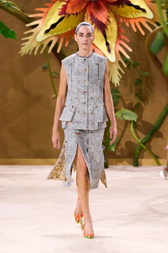 Chanel Outono/Inverno 2026-2027: Alta Costura 00011 chanel fall 2026 couture credit gorunway 654x981