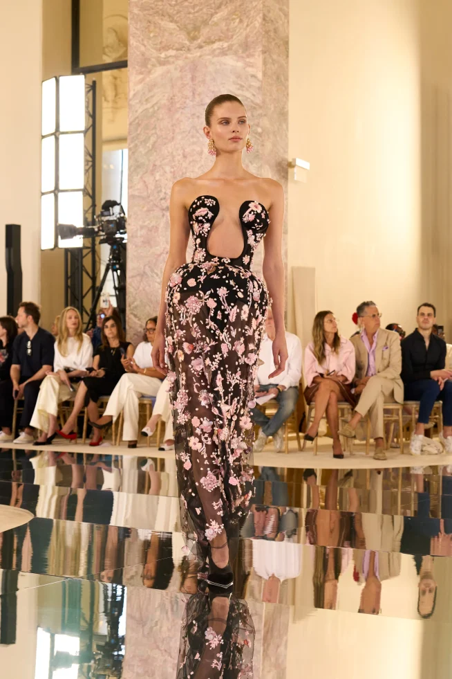 00016 schiaparelli fall 2026 couture credit brand 654x981
