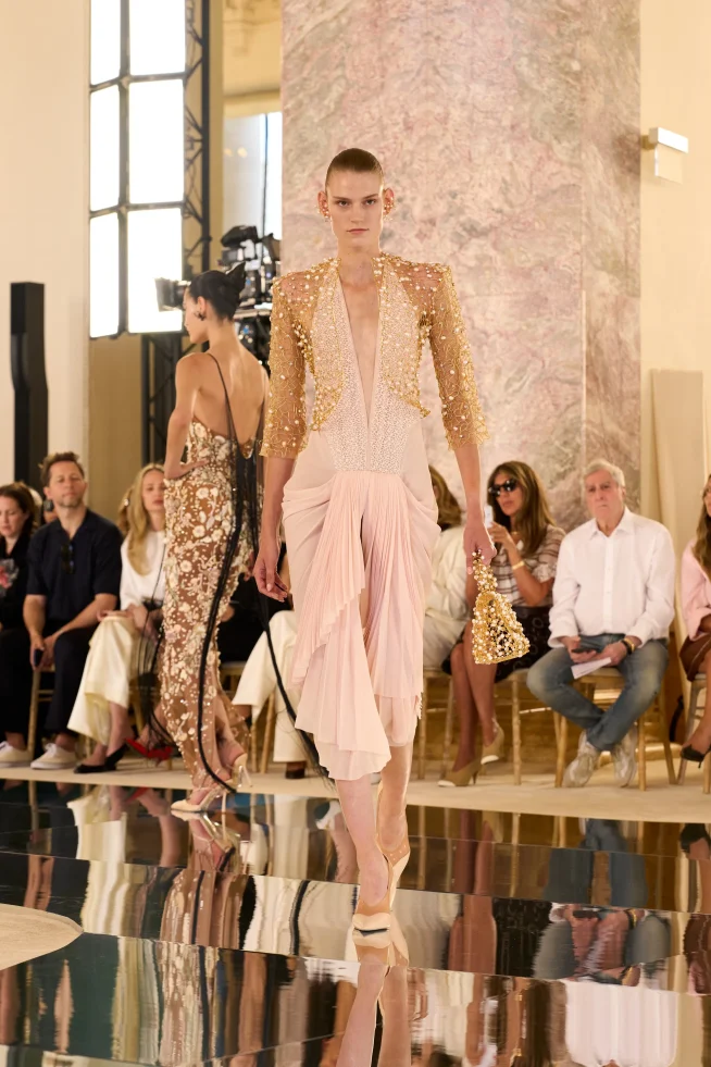 00017 schiaparelli fall 2026 couture credit brand 654x981