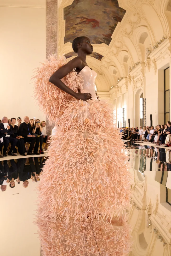 00020 schiaparelli fall 2026 couture credit brand 654x981