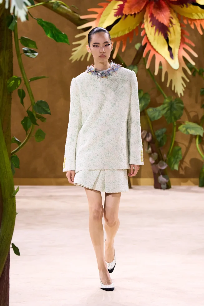 Chanel Outono/Inverno 2026-2027: Alta Costura 00032 chanel fall 2026 couture credit gorunway 654x981