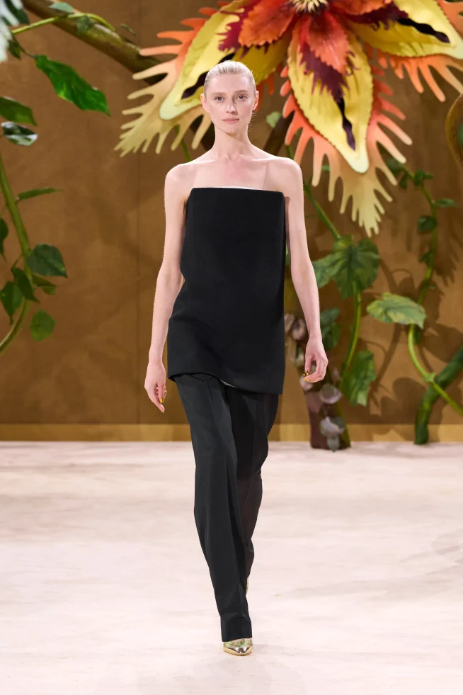 Chanel Outono/Inverno 2026-2027: Alta Costura 00041 chanel fall 2026 couture credit gorunway 654x981