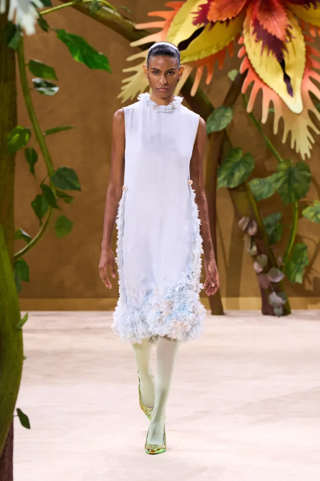 Chanel Outono/Inverno 2026-2027: Alta Costura 00043 chanel fall 2026 couture credit gorunway 654x981