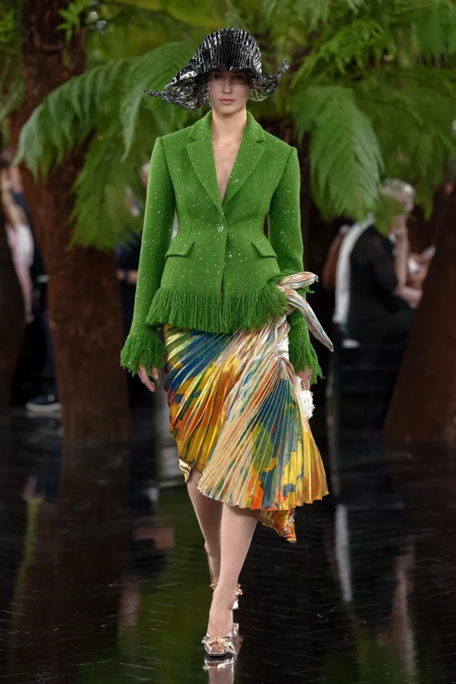 Dior Outono/Inverno 2026-2027: Alta Costura fio00184 654x981