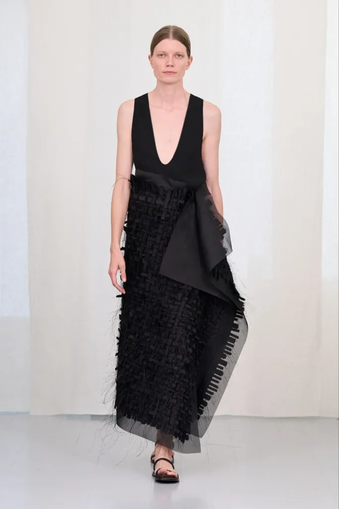 Copenhagen Fashion Week SS27: Minimalismo wp 17858347416306761820069011696389 683x1024